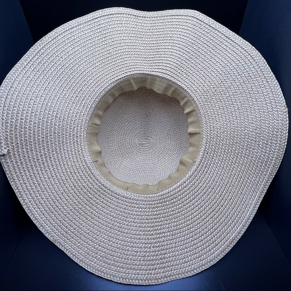 * Boho Straw Hat - Oversized - Picture 4 of 4